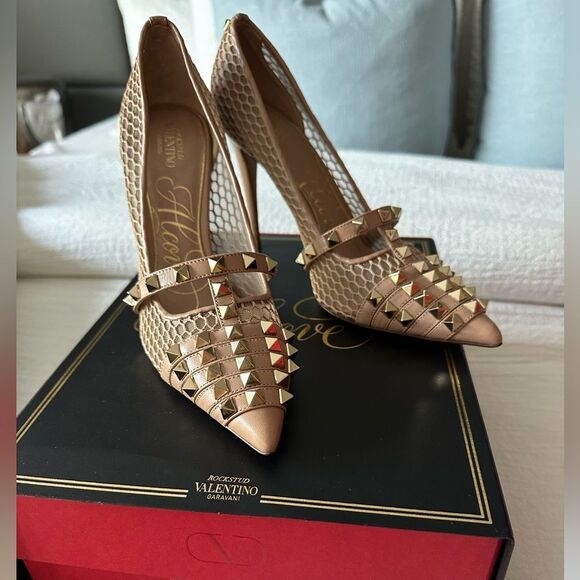 Valentino Garavani Women's Tan Studded Heels - Picture 1 of 11